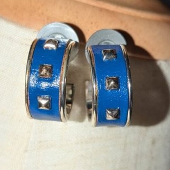 Liz Claiborne Enamel Small Chunky Thick Studded Hoop Pierced Stud Post Earrings - Picture 6 of 8